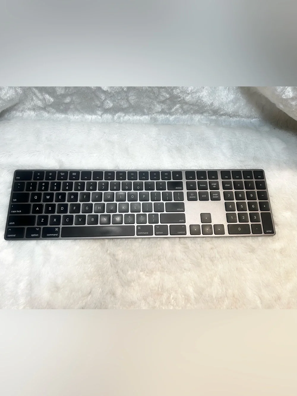 Apple Magic A1843 Wireless Bluetooth Keyboard With Numeric Keypad Tested